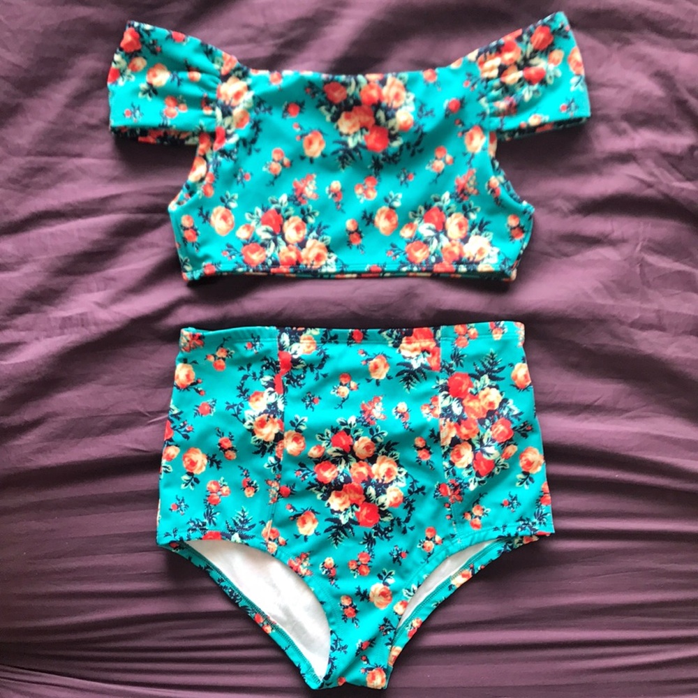 urban outfitter two piece